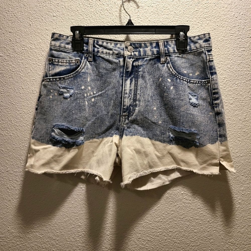 No boundaries women's denim distressed shorts